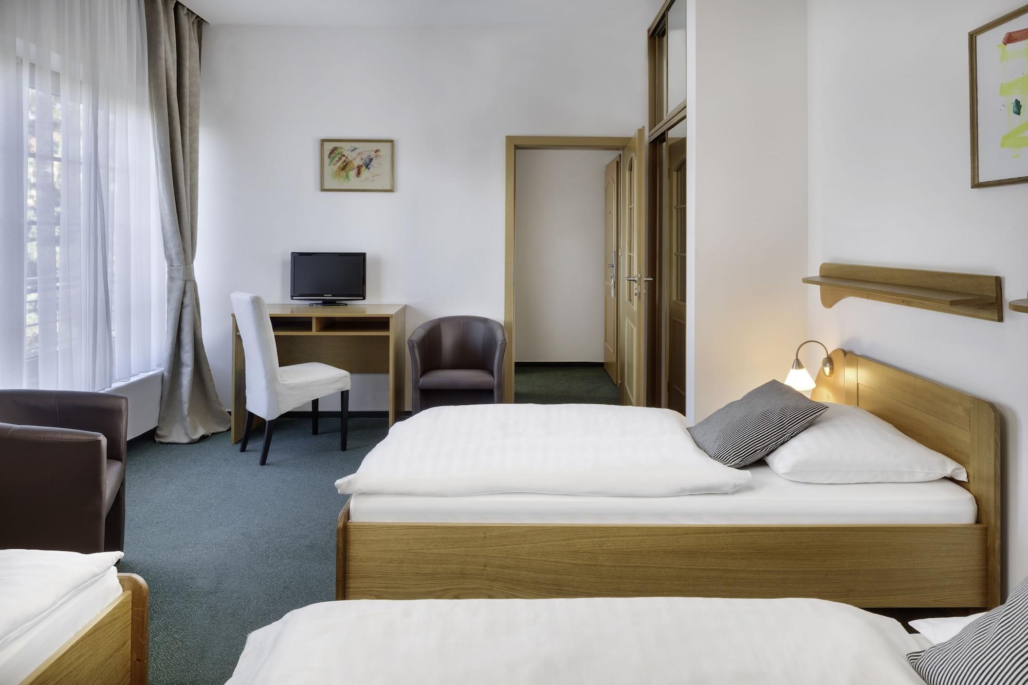 Hotel Oya Prague Exterior photo